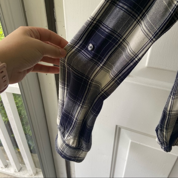 Very Soft Rustic Plaid Blouse - Picture 3 of 6